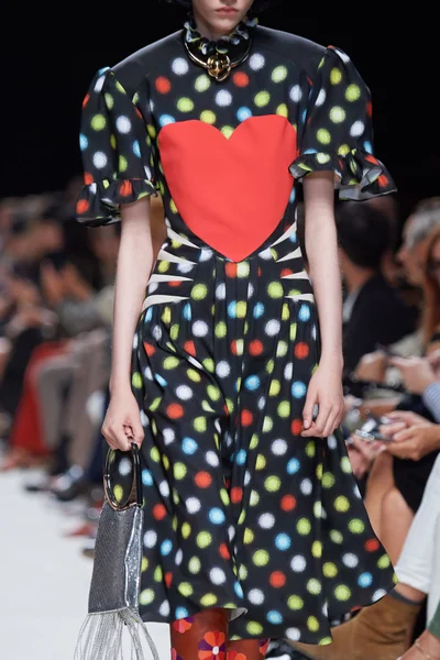 Look 1